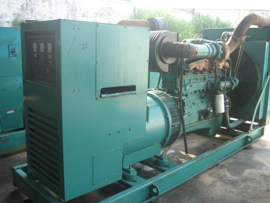 台山租赁发电机- 发电机碳刷磨损的原因是什么