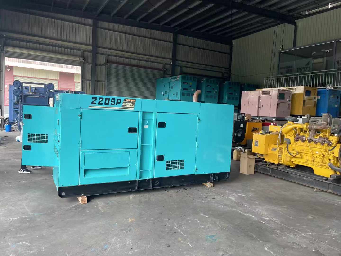 台山800kW 柴油发电机的输出电流波动范围是多少？