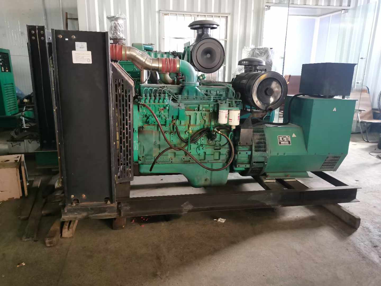 台山发电机租赁如何确定电缆的承载电流是否在安全范围内？