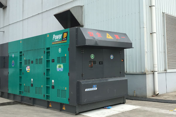 台山燃油滤清器的更换流程是怎样的？