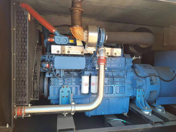 台山燃油消耗率与进气温度的具体关系是什么？